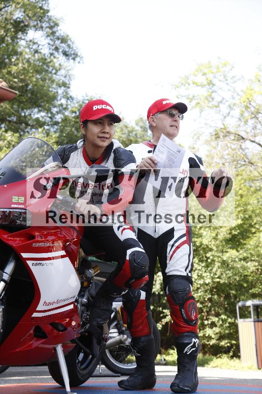 Archiv-2025/27 12.06.2025 Ducati Schweiz Trackday Warmup  ADR/Impressionen